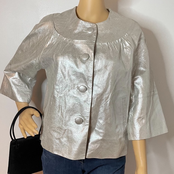 Vintage silver metallic 100% leather 60’s mod button down crewneck jacket! - Picture 6 of 15